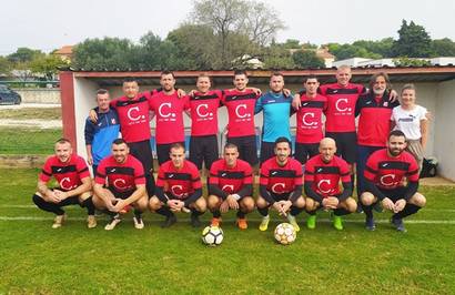 Seniori na Fortinu pred utakmicu s Kanfanarom